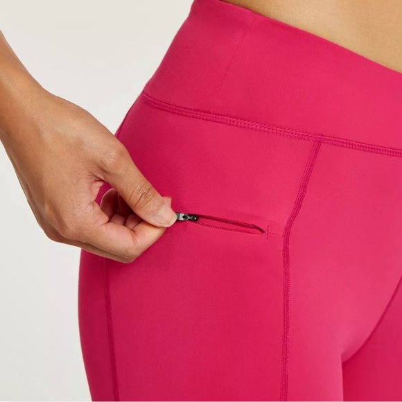 HOKA ONE ONE performance capri tight - NWT - Picture 3 of 8